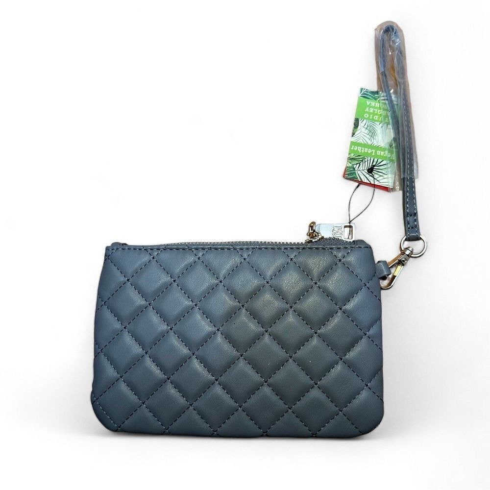 NWT Badgley Mischka Vegan Leather Quilted Wristlet Clutch Grey Gold-Tone Logo - Picture 3 of 6
